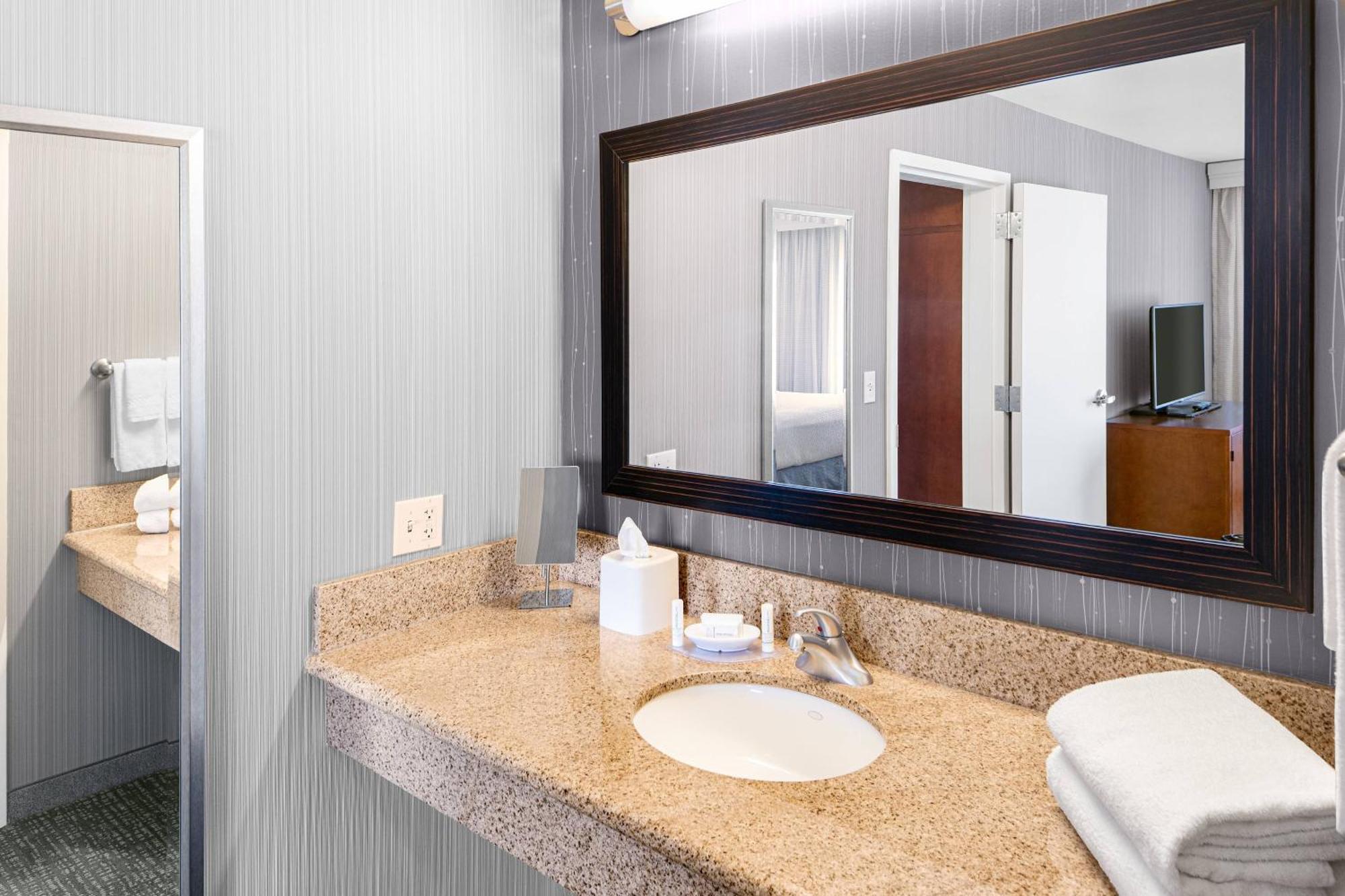 Courtyard Bethlehem Lehigh Valley/I-78 מראה חיצוני תמונה